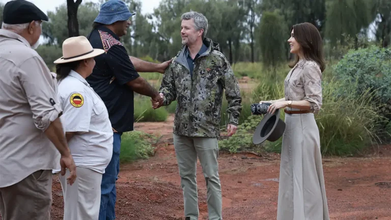 Queen Mary Returns to Australia With Danish King