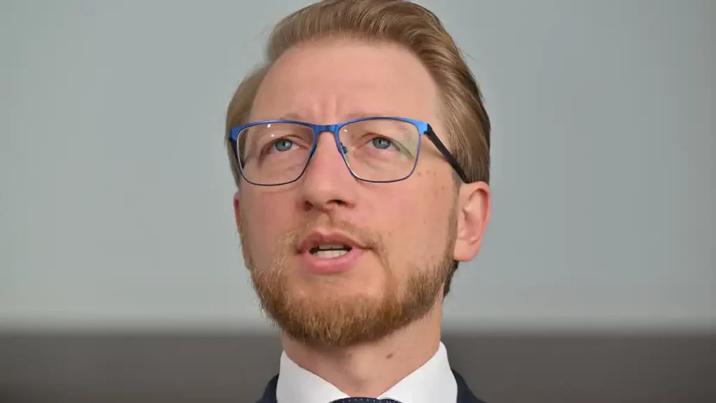 Paterson says Labor ‘flat-footed’ on Middle East crisis