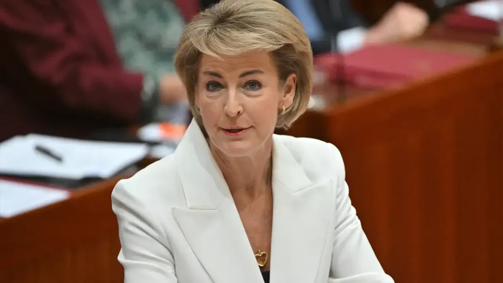 Government Dumps Freedom of Information Bill in Senate