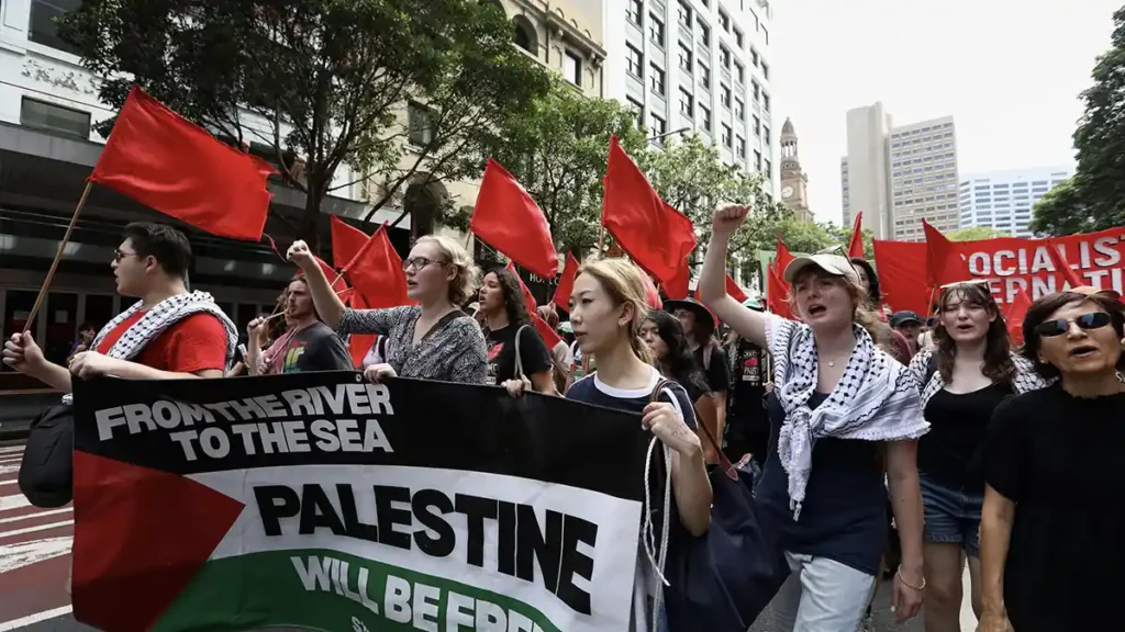 Pro-Palestine Group Attacks Chris Minns Over Protest Claims