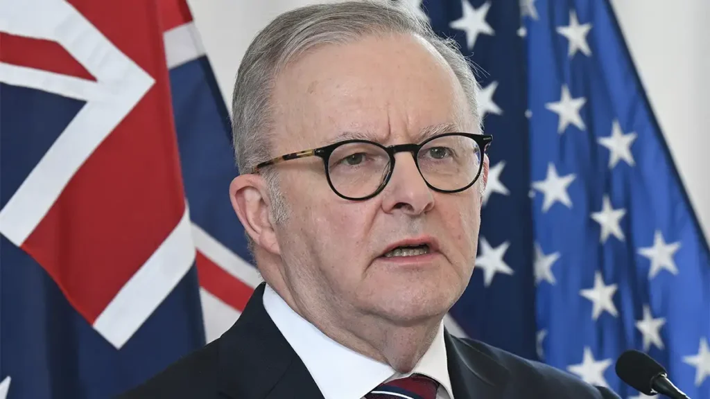 Three Australians on US Submarine That Sank Iranian Warship