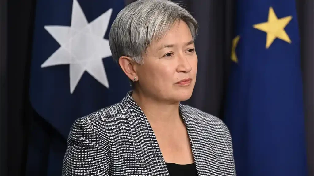 Australia Orders Families of Officials to Leave UAE