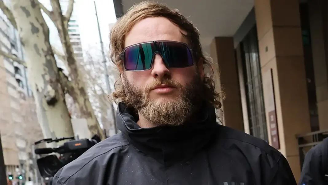 Joel Davis, a white nationalist, released on bail after threatening female MPs.